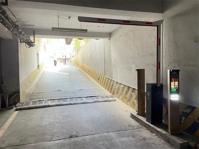徐州饭店地下停车场午夜视频网站在线观看系统